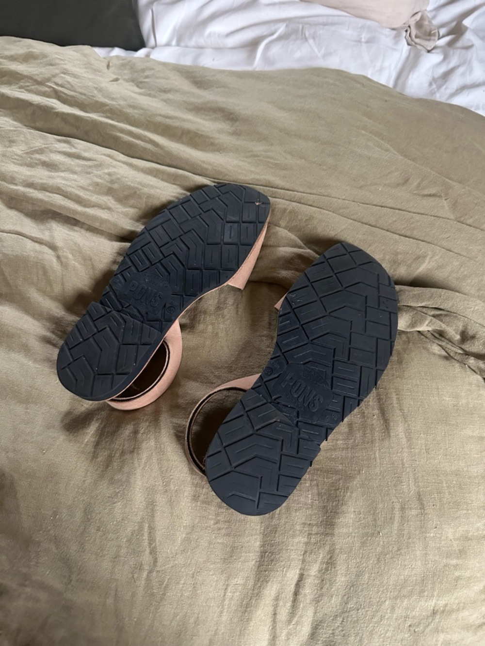 Pons Avarcas Sandals Neutral Beige Leather Slip-On Flats - Picture 4 of 4